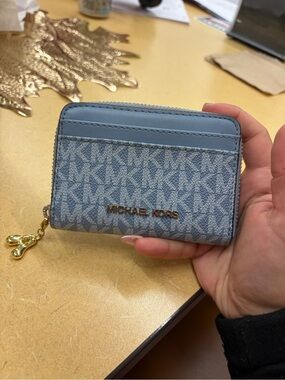 Blue Micheal kors zipper wallet